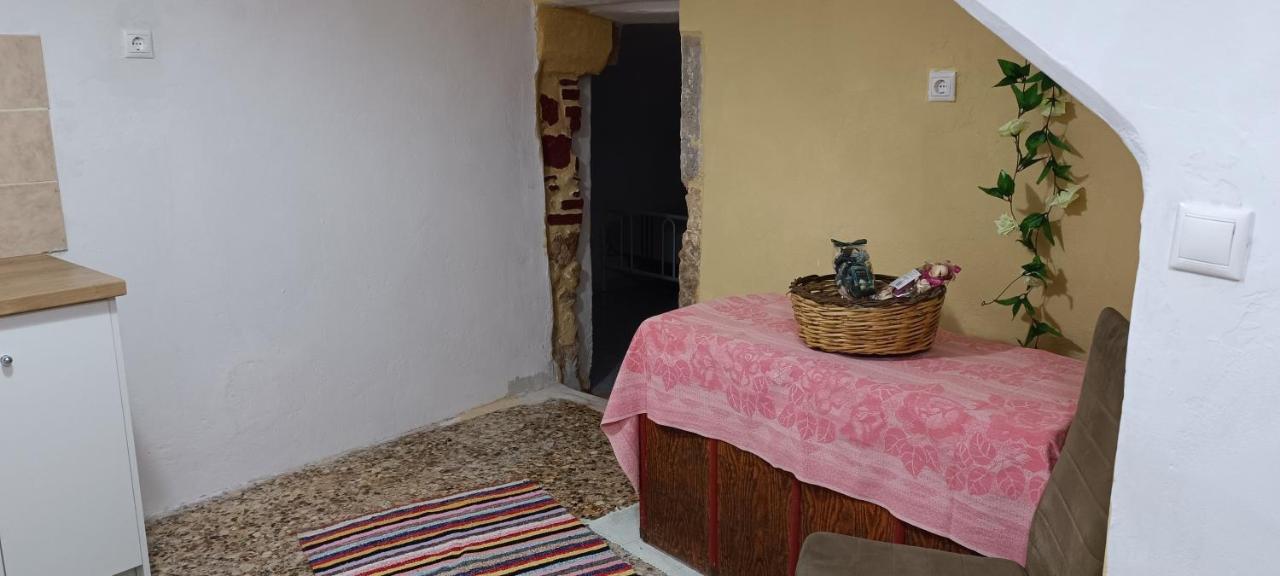 Comfortable And Spacious Stone Traditional Apartment Chania  Buitenkant foto